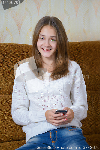Image of Girl  with your mobile phone