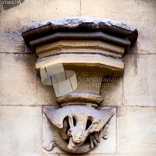 Image of historic   marble and statue in old city of london england