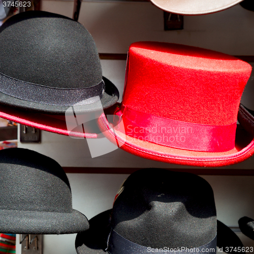 Image of in london old red hat and black  the  fashion shop