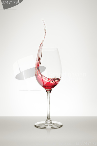 Image of wine glass splash