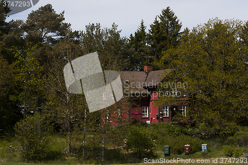 Image of red house