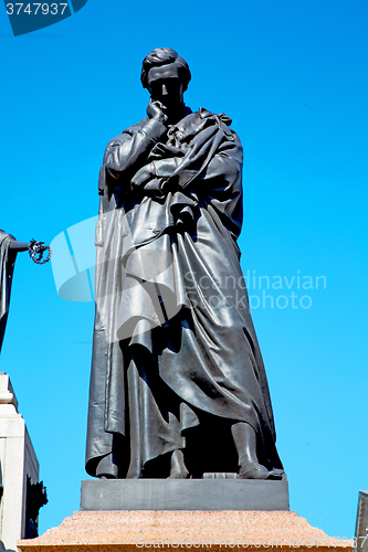 Image of marble and statue in   london england