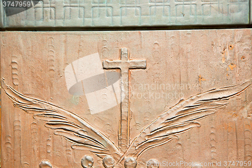 Image of texture of a  door    europe