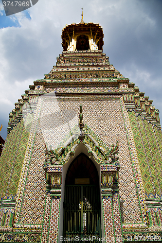 Image of  thailand    in  bangkok rain  temple   colors 