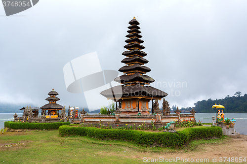 Image of Pura Ulun Danu water temple Bali