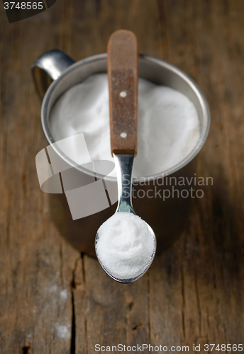 Image of Spoonful of sodium bicarbonate