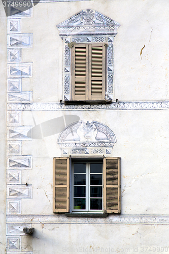 Image of terrace europe  italy  lombardy       the milano old    grate