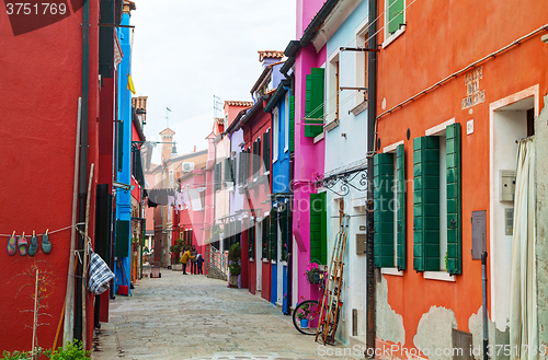 Image of Brightly painted houses at the Burano canal