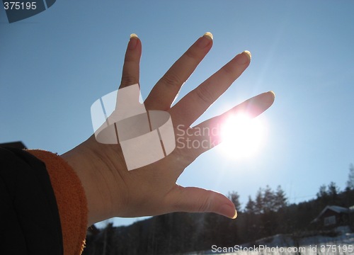 Image of Try to block the sun