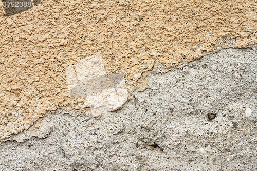 Image of cracked plaster on wall