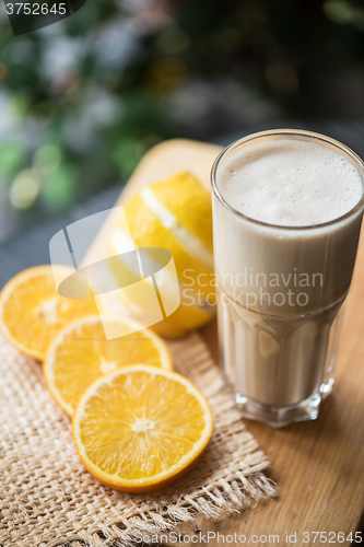 Image of coffee raf with citrus