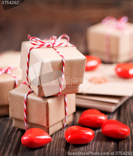 Image of box for present and hearts