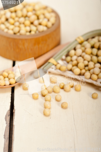 Image of organic soya beans 