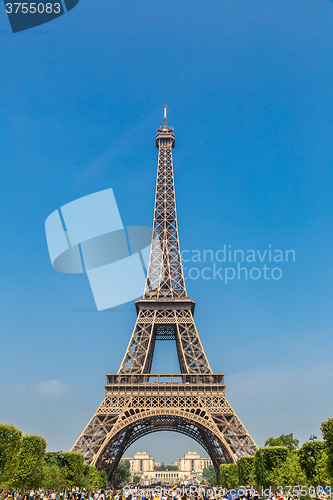 Image of Eiffel tower in Paris