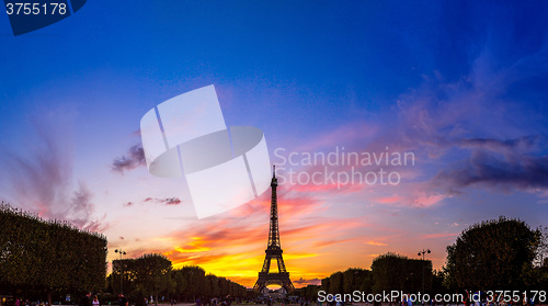 Image of Eiffel Tower at sunset in Paris