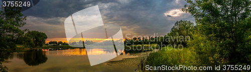 Image of lake at sunset