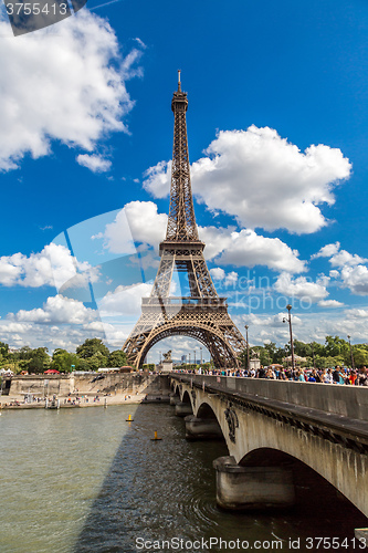 Image of Seine and Eiffel tower  in Paris