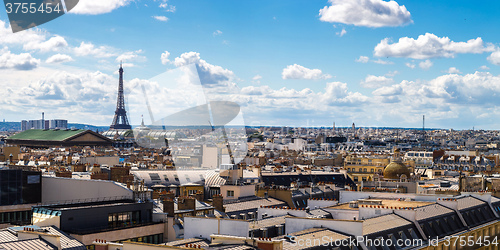 Image of Eiffel Tower in Paris, France