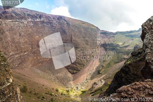 Image of Vesuvius volcano crater