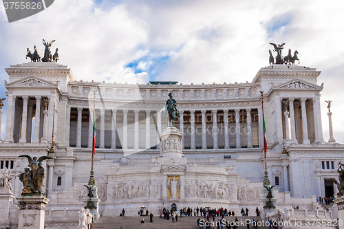 Image of Equestrian monument to Victor Emmanuel II near Vittoriano in Rom