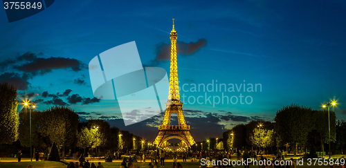 Image of Eiffel Tower at sunset in Paris