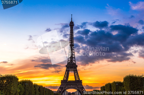 Image of Eiffel Tower at sunset in Paris