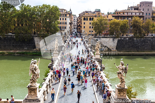 Image of Sant Angelo\'s bridge in Rome