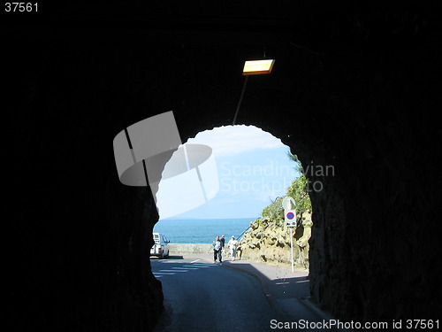 Image of end of the tunel