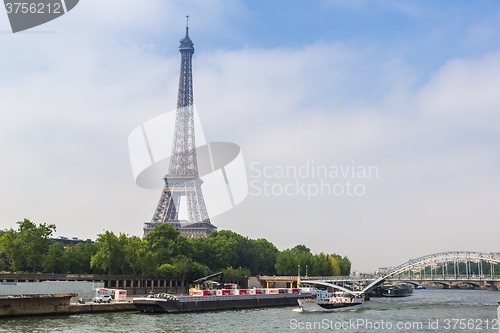 Image of Seine in Paris and Eiffel tower
