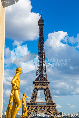 Image of Eiffel Tower in Paris