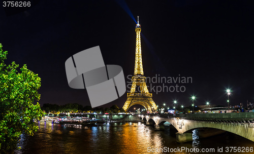 Image of Eiffel Tower at sunset in Paris