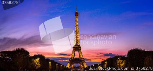 Image of Eiffel Tower at sunset in Paris