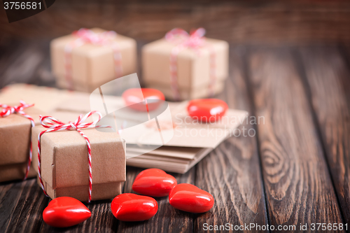 Image of box for present and hearts