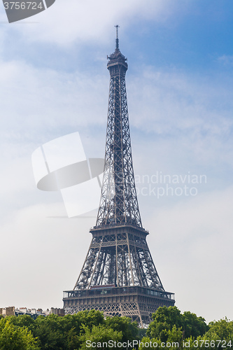 Image of Eiffel tower in Paris