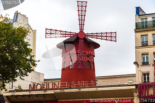 Image of Moulin Rouge in Paris