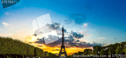 Image of Eiffel Tower at sunset in Paris