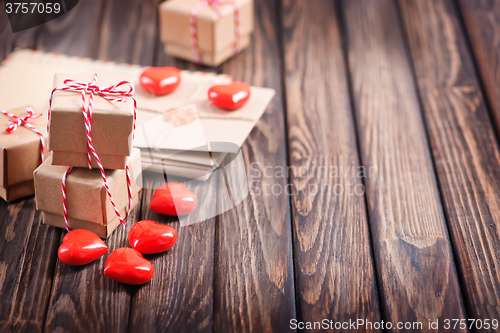 Image of box for present and hearts