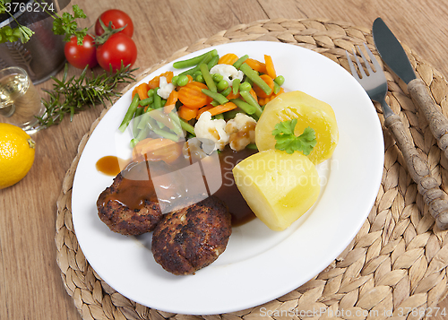 Image of Meatballs with vegetables