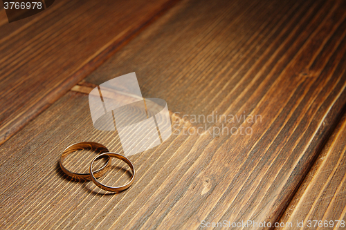 Image of Golden wedding rings
