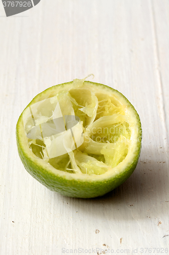 Image of squeezed slice of lime