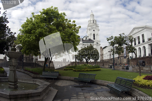 Image of plaza grande quito ecuador