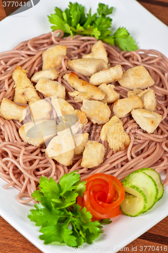Image of pasta with chicken meat