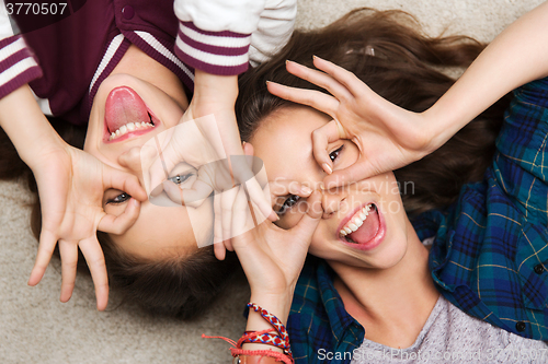 Image of happy smiling pretty teenage girls having fun