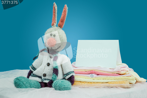 Image of The baby clothes with card