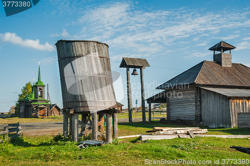 Image of Fire depot, fire alarm and fire tub for water