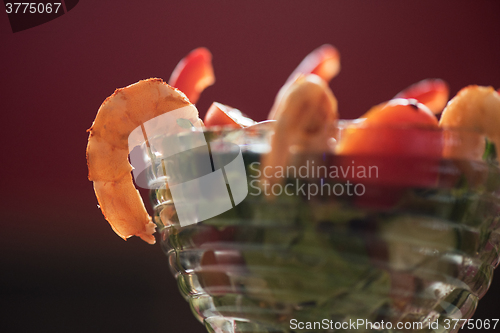 Image of salad with cooked shrimp