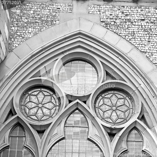 Image of door southwark  cathedral in london england old  construction an