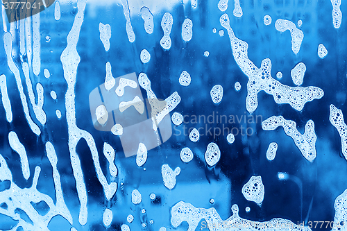 Image of Foam pattern on glass