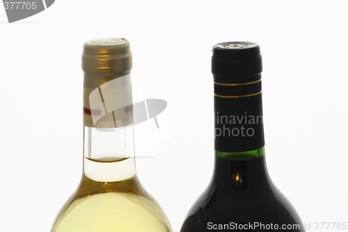 Image of white and red wine