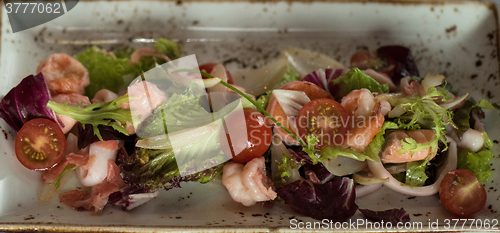 Image of salad with cooked shrimp